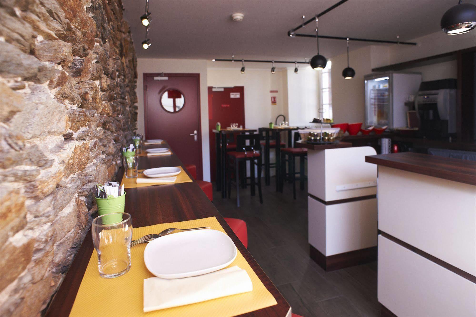 Logis Chateaubriand 2* Nantes